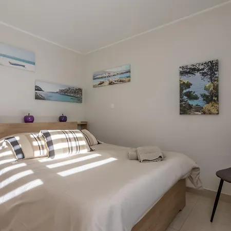 Moderne St Tropez Apartment Saint-Tropez