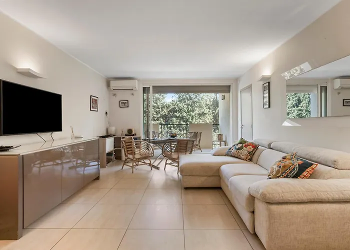 Apartment Moderne St Tropez Saint-Tropez